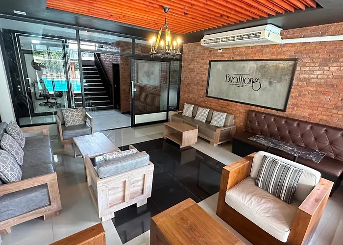Buathong Pool Villa