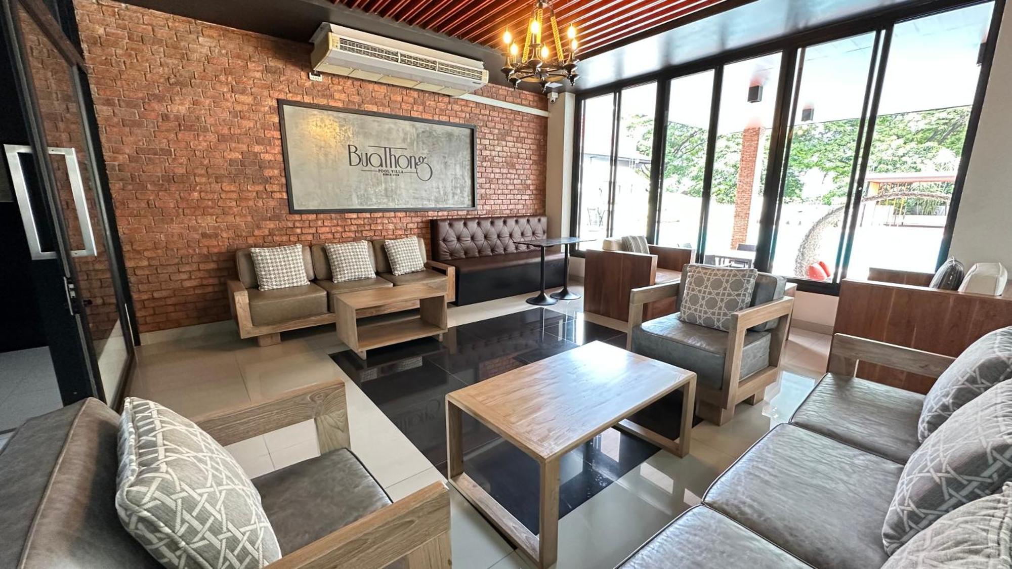 Buathong Pool Apartment
