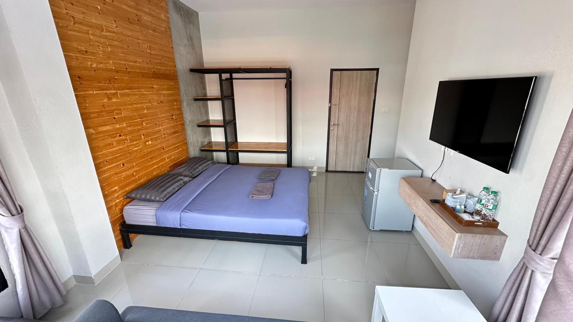 Buathong Pool Apartment *